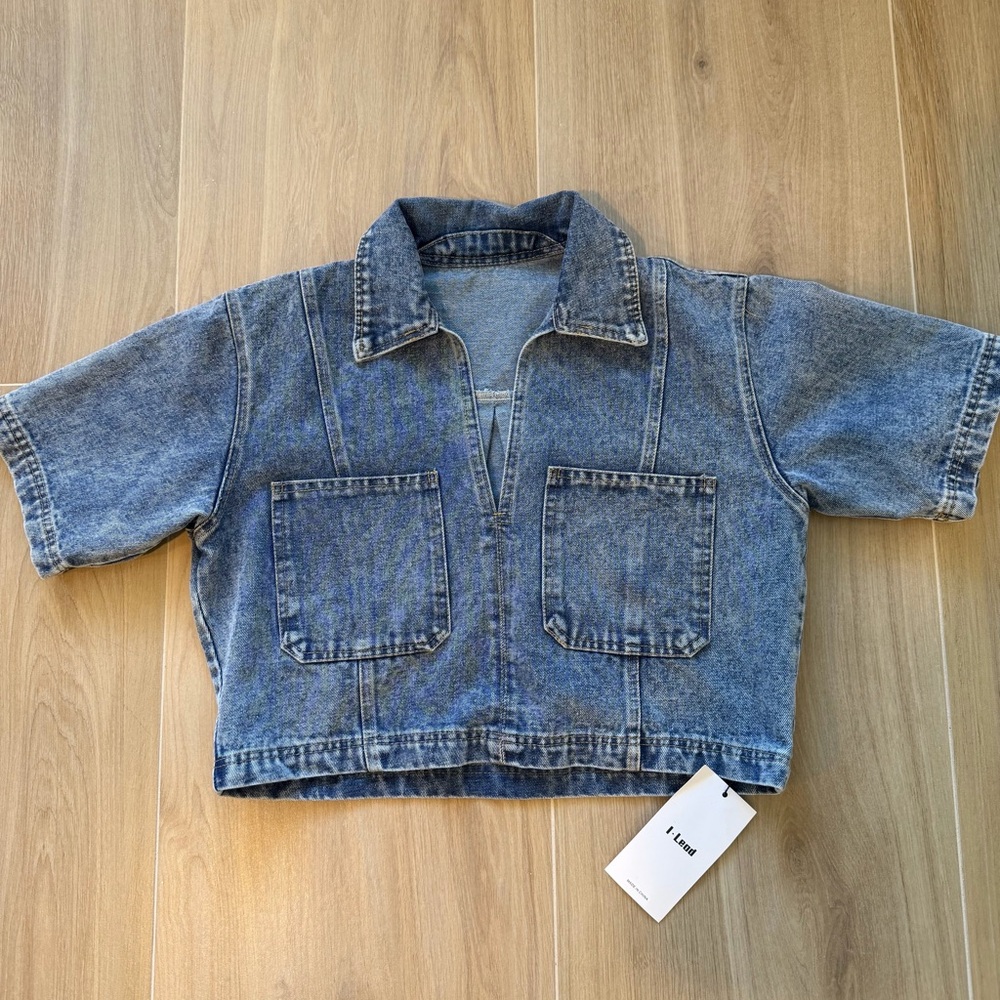 Denim Cropped Jacket with Pockets